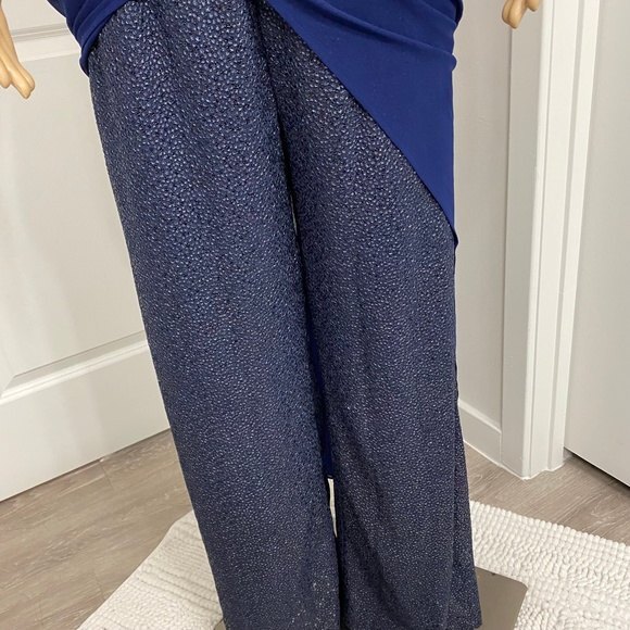 HALSTON Georgette Overlay Sequin Strapless Jumpsuit. Navy. Size 4. Resortwear. - Picture 3 of 16